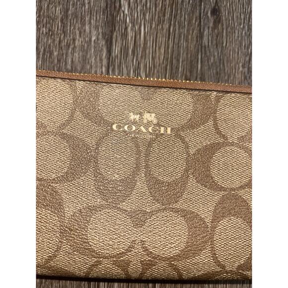 Coach Double Corner Zip Wristlet In Signature Canvas - Picture 2 of 11